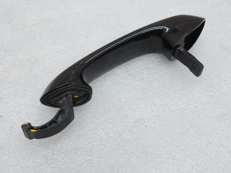 OE BMW F40, F70, F44, F74, G30, G31 ārējā durvju rokturi (labā puse) 475 safīra melnā krāsā 7489322
