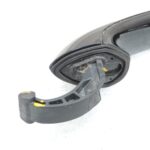 OE BMW F40, F70, F44, F74, G30, G31 ārējā durvju rokturi (labā puse) 475 safīra melnā krāsā 7489322