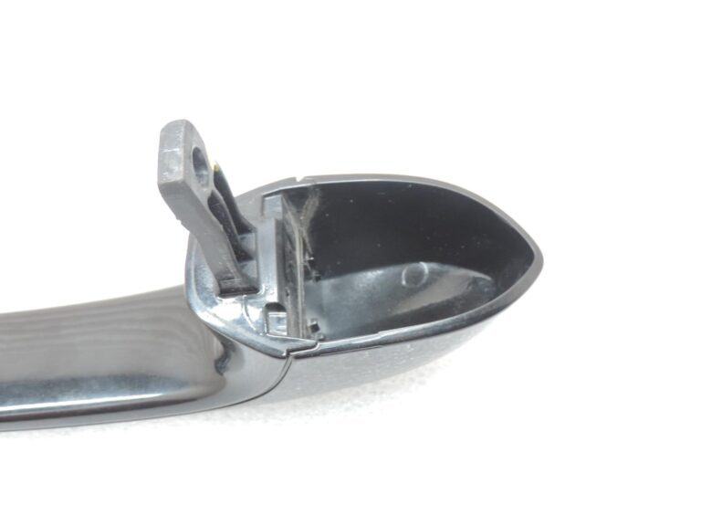 OE BMW F40, F70, F44, F74, G30, G31 ārējā durvju rokturi (labā puse) 475 safīra melnā krāsā 7489322