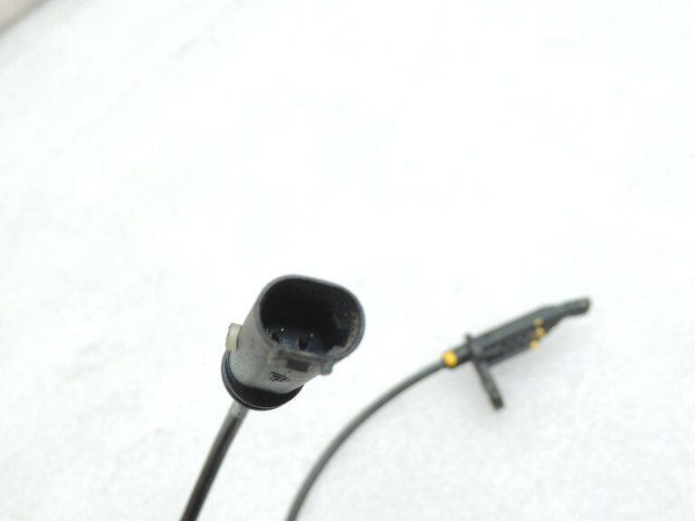 OE BMW F90, F91, F92, F93, G30, G11, G12 aizmugurējais ABS sensors 34526874638