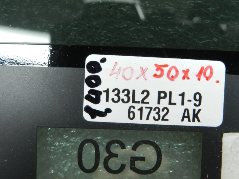 BMW G30 520D oriģināls aizmugurējās labās puses durvju sānu stikls 51357381348