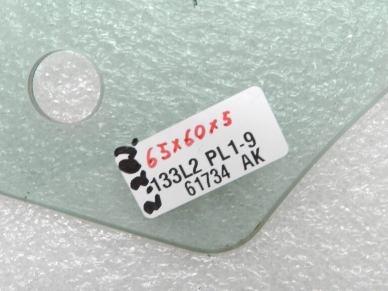 BMW G30 520D oriģinālais aizmugurējais kreisais durvju stikls 51377375189