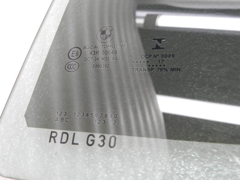 BMW G30 520D oriģinālais aizmugurējais kreisais durvju stikls 51377375189