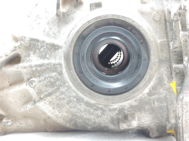 BMW G30, G31, G38 aizmugurējais diferenciālis, aizmugurējās ass pārnesumkārba, I=2,93, 33108624221