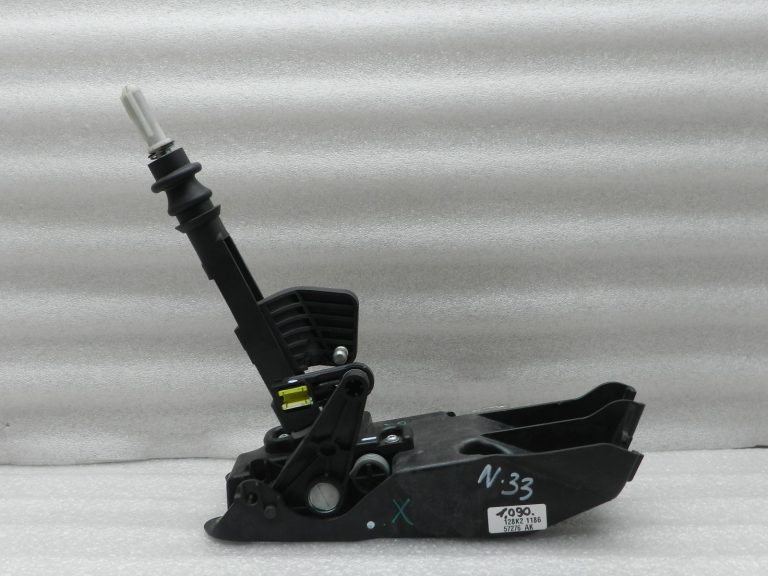 Nissan Qashqai Ātrumu Pārslēgšanas mehanisms 3410200Q0E