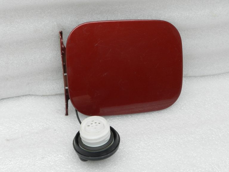 Nissan Qashqai II oriģinālais degvielas tvertnes vāciņš NAJ – CRIMSON G88304EAMB