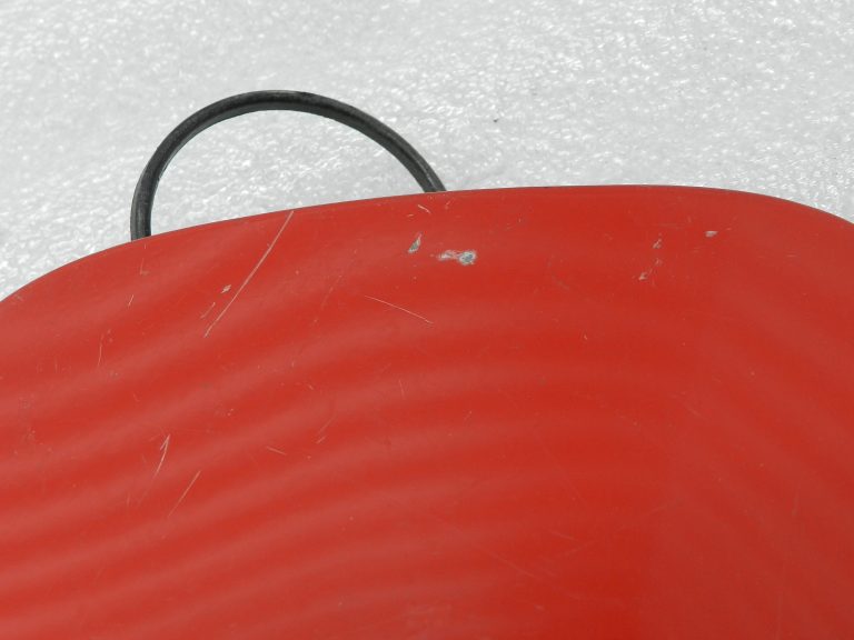 Nissan Qashqai oriģinālais degvielas tvertnes vāciņš Z10 – RED(SOLID) G8830JD0M0