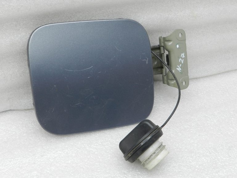 Nissan Qashqai oriģinālais degvielas tvertnes vāciņš B52 – FADED DENIM (METALLIC) G8830JD0M0