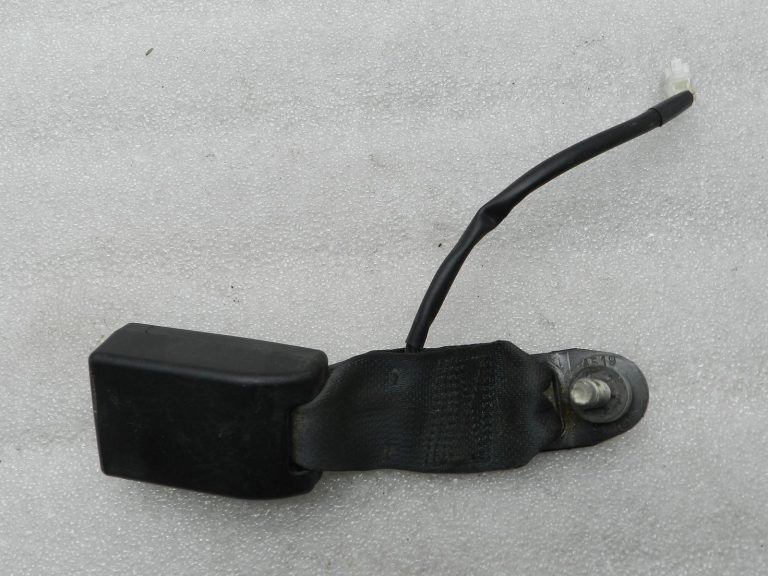 Nissan Qashqai oriģinālās drošības jostu sprādzes – aizmugurējā labā sprādze