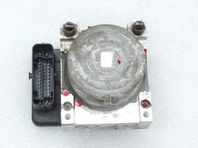 OE Toyota Yaris IV XP210 ABS sūknis, hidrauliskais bloks, vadības bloks 44540K0120