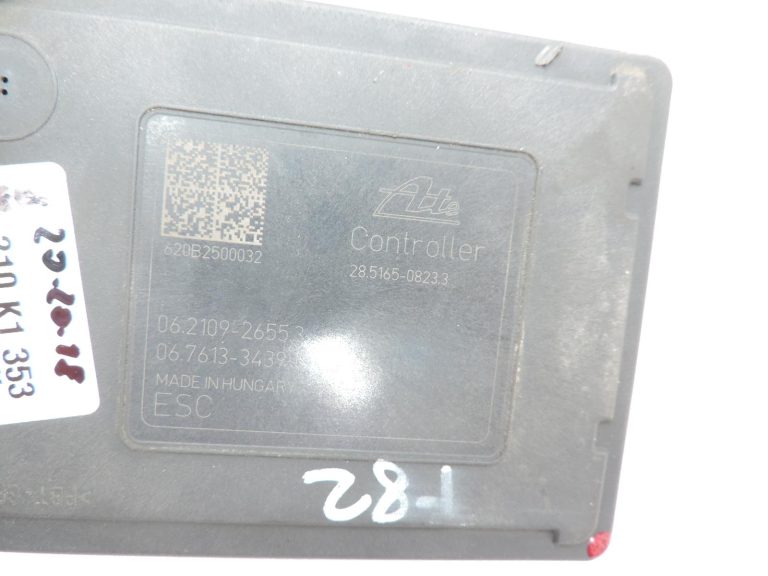 OE Toyota Yaris IV XP210 ABS sūknis, hidrauliskais bloks, vadības bloks 44540K0120