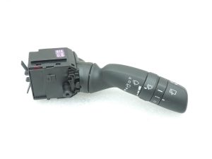 OE Toyota Yaris IV XP210 stūres kolonnas slēdzis, tīrītāju slēdzis 8465202A30