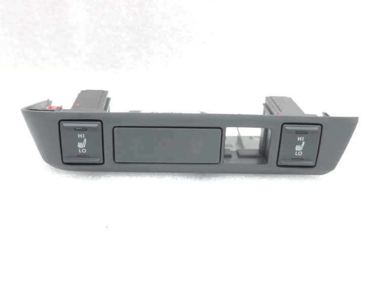 Toyota Yaris IV XP210 instrumentu paneļa sēdekļu apsildes slēdža apvalks 55407K0030