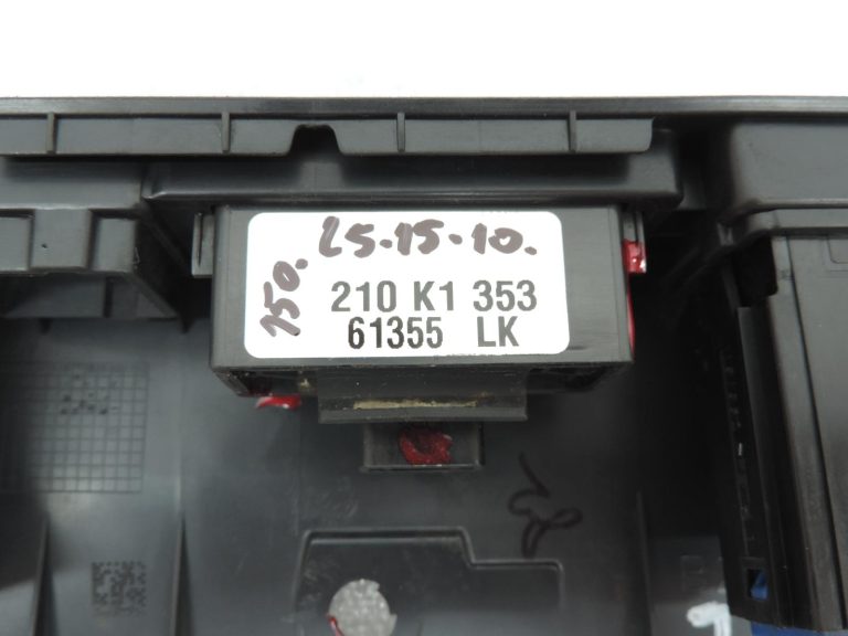 Toyota Yaris IV XP210 instrumentu paneļa sēdekļu apsildes slēdža apvalks 55407K0030