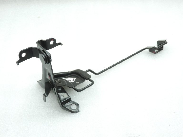 Toyota Yaris IV XP210 Isofix stiprinājums aizmugurē pa kreisi 71305-K0010 71305K0010