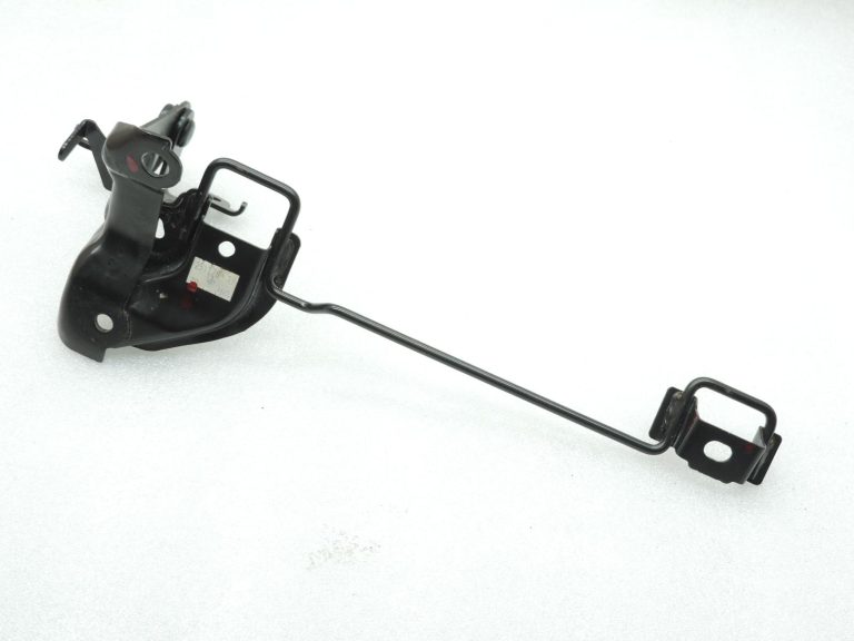 Toyota Yaris IV XP210 Isofix stiprinājums aizmugurē pa kreisi 71305-K0010 71305K0010