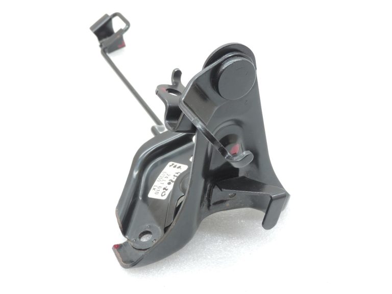 Toyota Yaris IV XP210 Isofix stiprinājums aizmugurē pa kreisi 71305-K0010 71305K0010