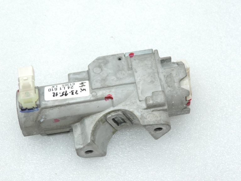 OE Toyota Yaris IV XP210 stūres kolonnas slēdzene 4528002430