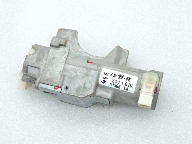 OE Toyota Yaris IV XP210 stūres kolonnas slēdzene 4528002430