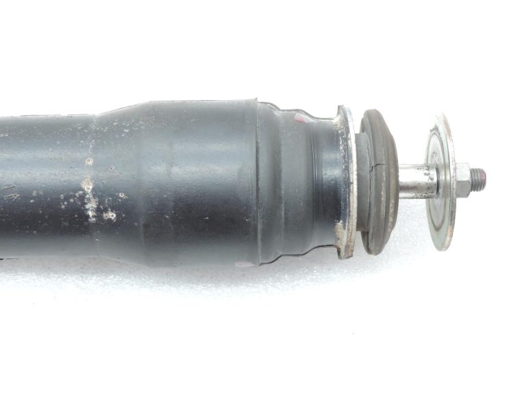 OE Toyota Yaris IV XP210 aizmugurējo amortizatoru komplekts 48530k0080