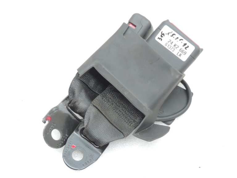 OE Toyota Yaris IV XP210 drošības jostas sprādze aizmugurē labajā pusē 73380K0010C0