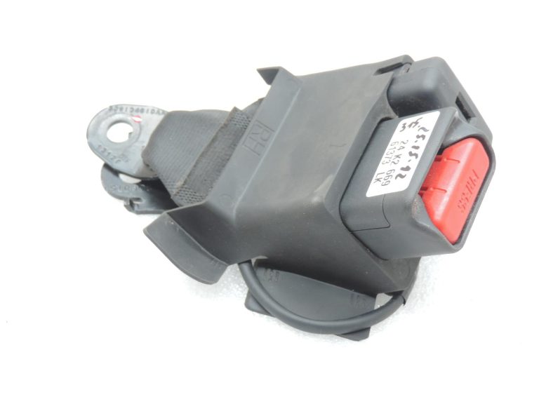 OE Toyota Yaris IV XP210 drošības jostas sprādze aizmugurē labajā pusē 73380K0010C0