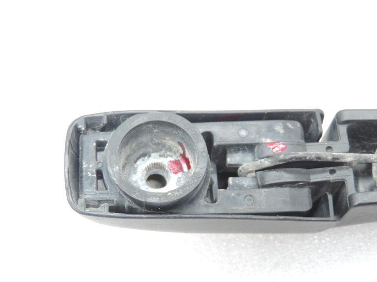 OE Toyota Yaris IV XP210 tīrītāja rokturis, aizmugurējais tīrītāja rokturis 85241K0010