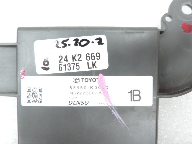 OE Toyota Yaris IV XP210 gaisa kondicionēšanas vadības bloks 88650K0050