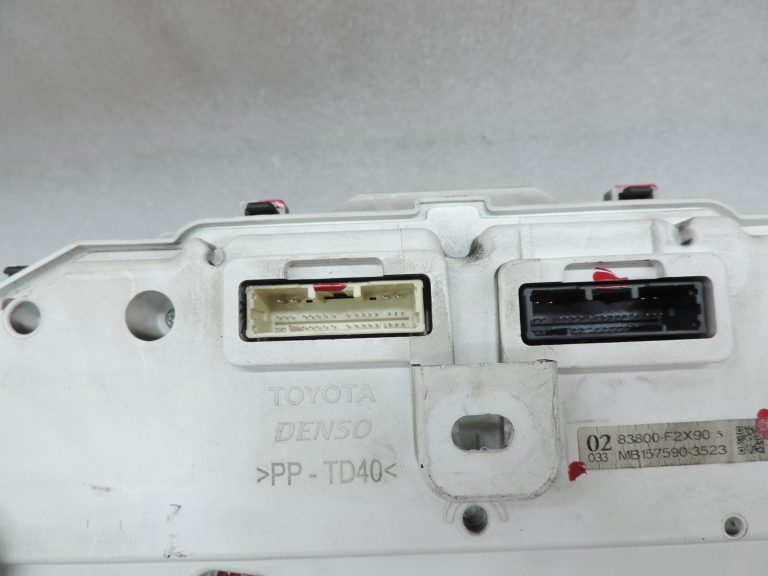OE Toyota Corolla E21 1,2i 8NRFTS spidometra kombinācijas panelis 83800F2X90