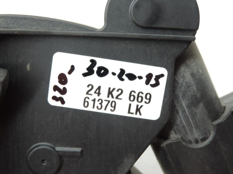 Smart ForTwo W450 0,7 Turbo gāzes pedālis Q0012589V001000000