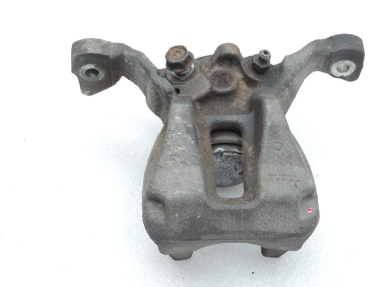 OE Toyota Corolla E21 aizmugurējais labais bremžu kalips 4783002360