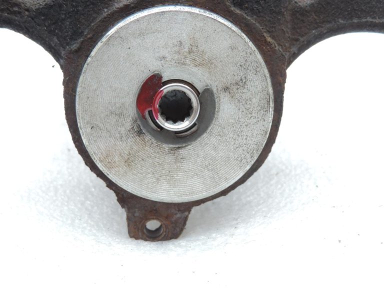OE Toyota Corolla E21 aizmugurējais kreisais bremžu kalips 4785002350