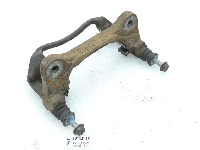 OE Toyota Corolla E21 priekšējā labās puses bremžu kluča kronšteins 4772109570