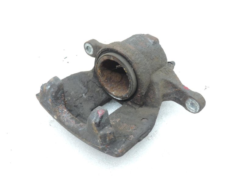 OE Toyota Corolla E21 priekšējais labais bremžu kalips 4773002590