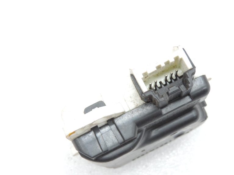 Oriģināls „Nissan Navara II D40“ gaisa kondicionēšanas un apkures servodzinējs 27743ZH10A 27743-ZH10A