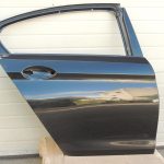 BMW G30 G31 aizmugurējā labā durvī, safīra melnā krāsā, 475 alumīnijs, 41007408964, OE