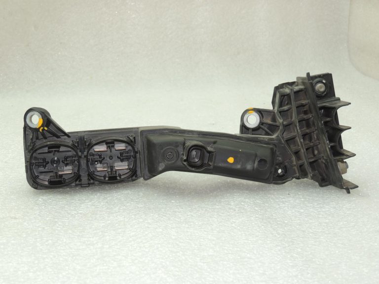 BMW G30 G31 ārējais atbalsta punkts, atbalsta punkts, palīdzība iedarbināšanā, akumulators 61149339825 OE