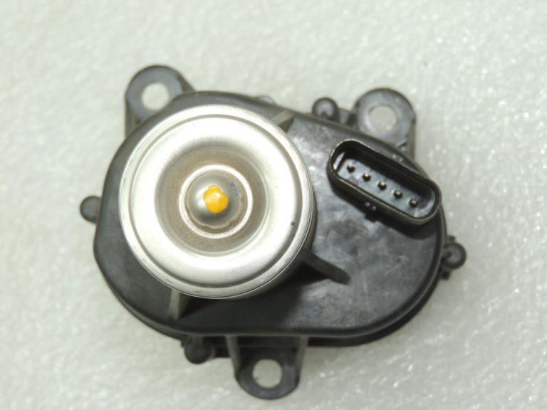 BMW G30 F30 B47 servodzinējs, virpuļklapes, ieplūdes kolektors 11618570791 11618506410 OE