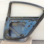 BMW G30 G31 aizmugurējā labā durvī, safīra melnā krāsā, 475 alumīnijs, 41007408964, OE