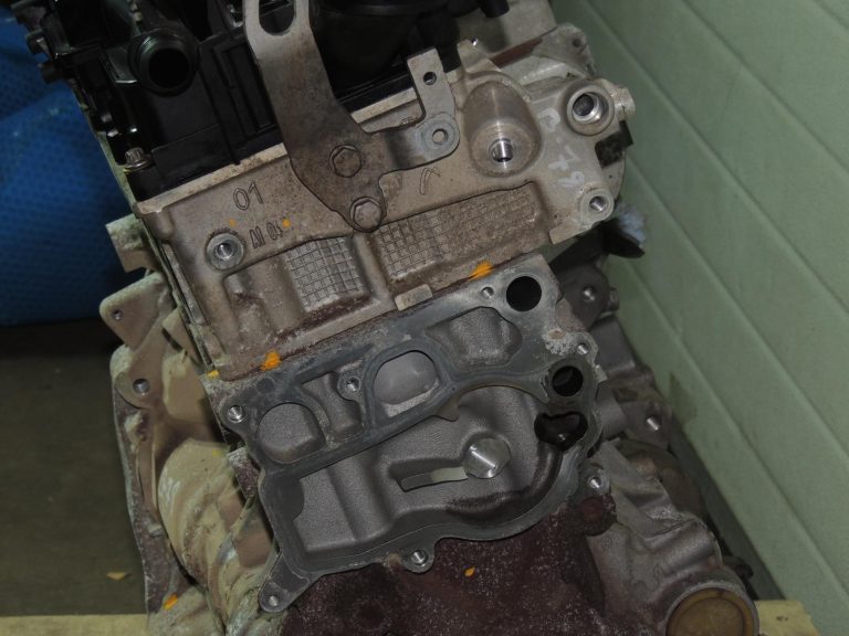 BMW G30 G31 520d xDrive dzinējs B47D20A B47 190 PS 11002473091 OE