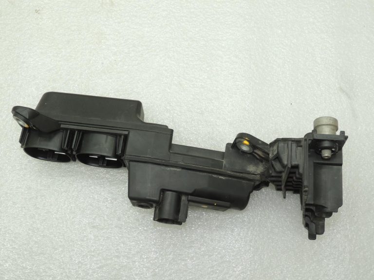 BMW G30 G31 ārējais atbalsta punkts, atbalsta punkts, palīdzība iedarbināšanā, akumulators 61149339825 OE