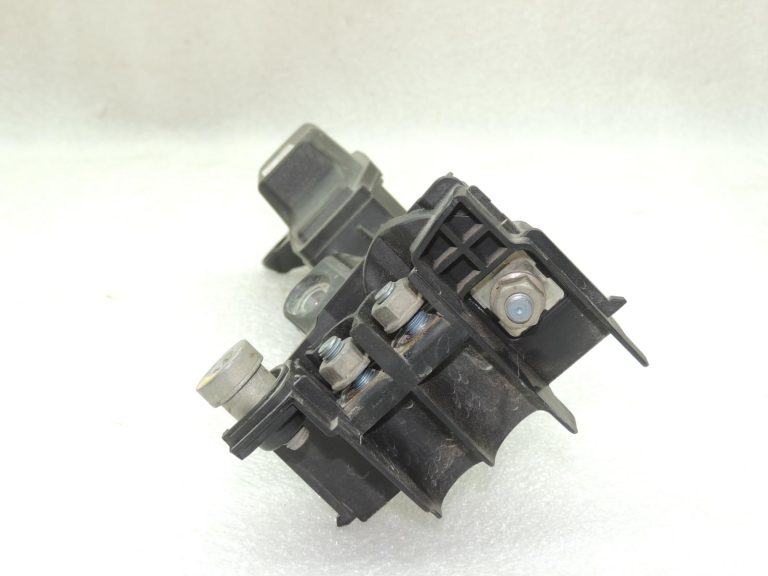 BMW G30 G31 ārējais atbalsta punkts, atbalsta punkts, palīdzība iedarbināšanā, akumulators 61149339825 OE