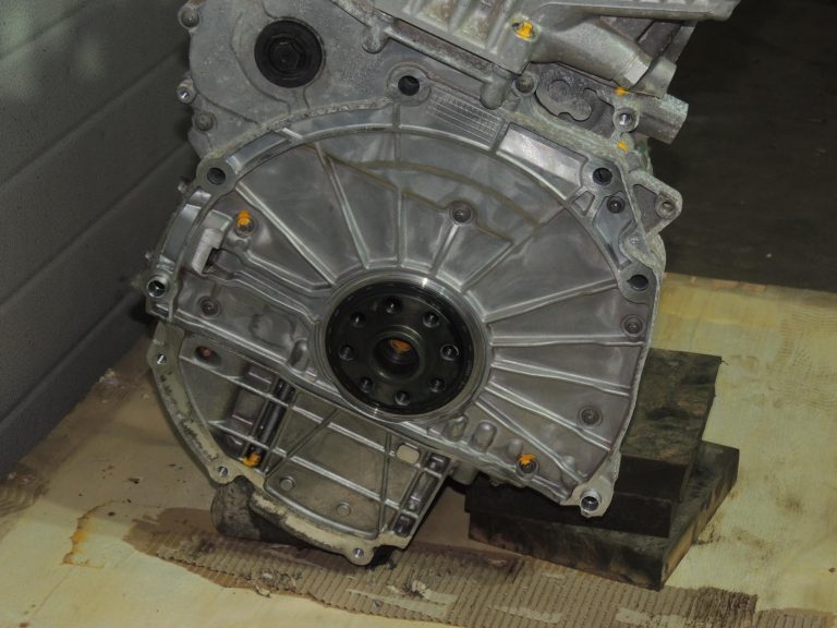 BMW G30 G31 520d xDrive dzinējs B47D20A B47 190 PS 11002473091 OE