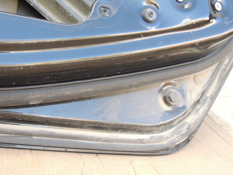 BMW G30 G31 aizmugurējā labā durvī, safīra melnā krāsā, 475 alumīnijs, 41007408964, OE