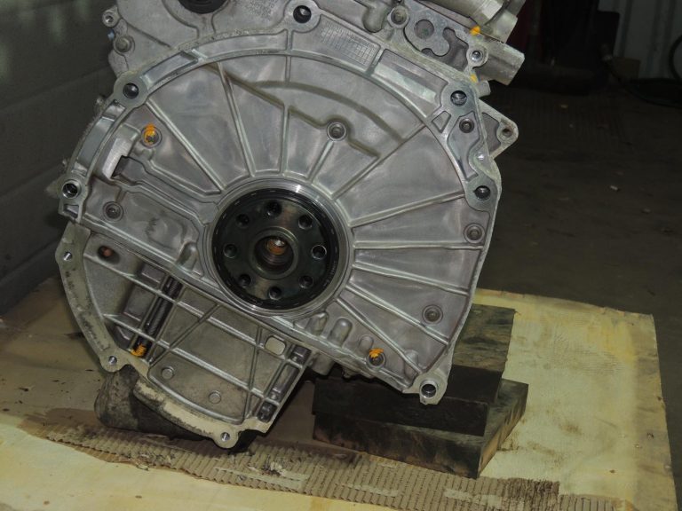 BMW G30 G31 520d xDrive dzinējs B47D20A B47 190 PS 11002473091 OE