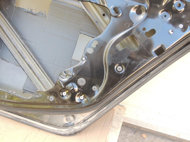 BMW G30 G31 aizmugurējā labā durvī, safīra melnā krāsā, 475 alumīnijs, 41007408964, OE