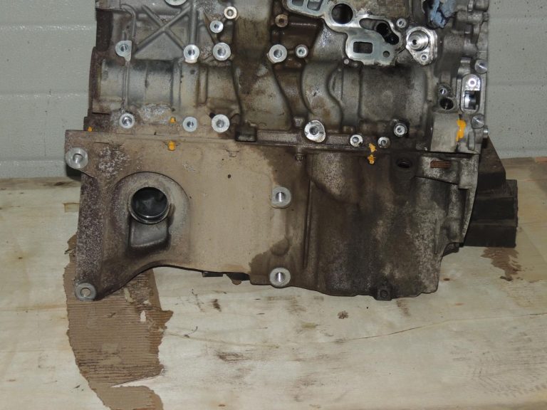BMW G30 G31 520d xDrive dzinējs B47D20A B47 190 PS 11002473091 OE