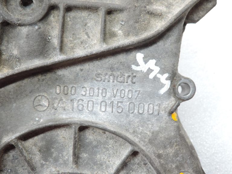 Smart ForTwo W450 0.7 Turbo M160.920 Vārstu vāka vāks 0003010v007