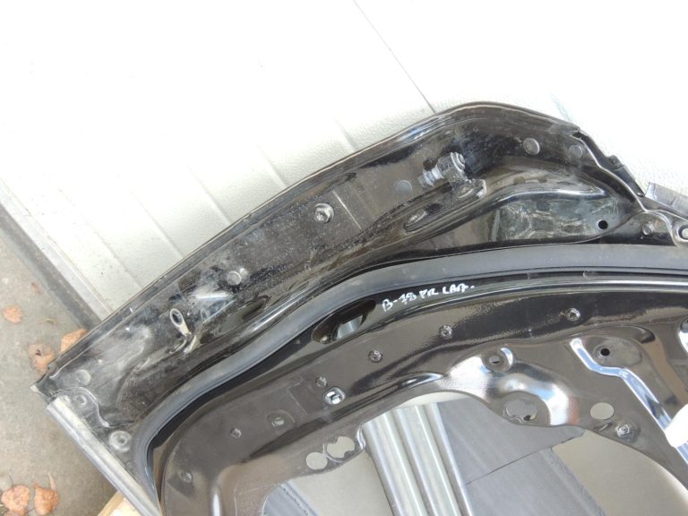 BMW G30 G31 priekšējā labā pasažiera durvis, safīra melnā krāsā, 475, 41007408962, OE