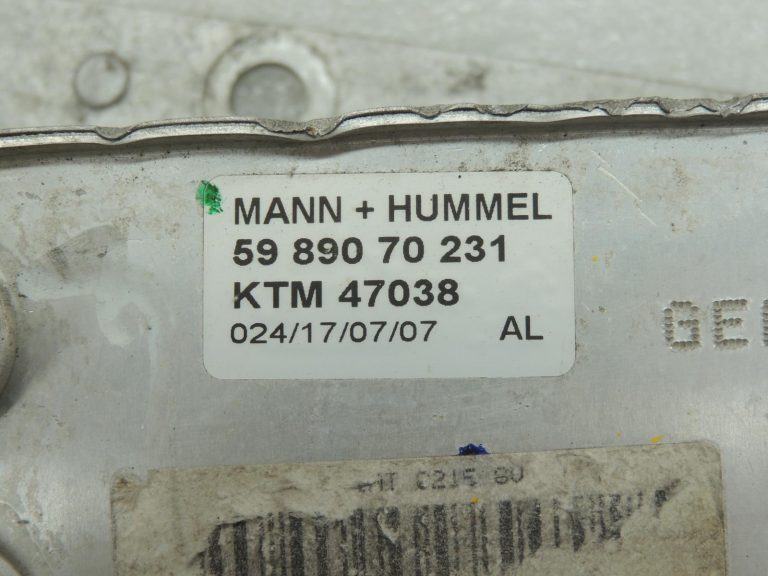 Opel Astra H, Zafira B, Corsa 1.7 CDTI eļļas dzesētāja siltummainis 97385813 oriģināls OE